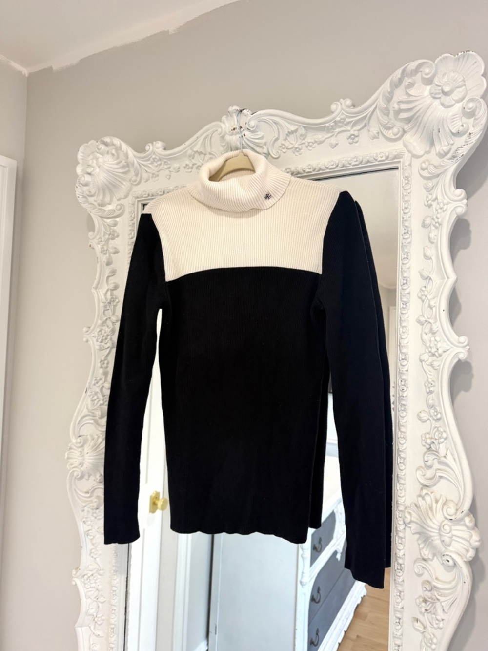 Ralph Lauren Black and Cream Monogram Logo Two-Tone Ribbed Turtleneck Sweater